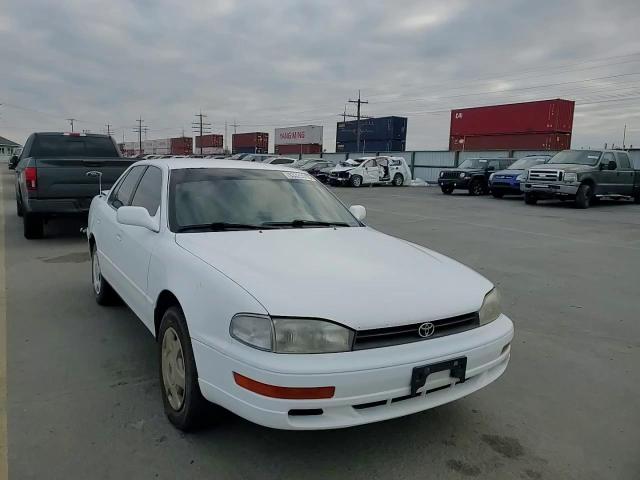 1994 Toyota Camry Le VIN: JT2GK12E3R0046774 Lot: 93325515