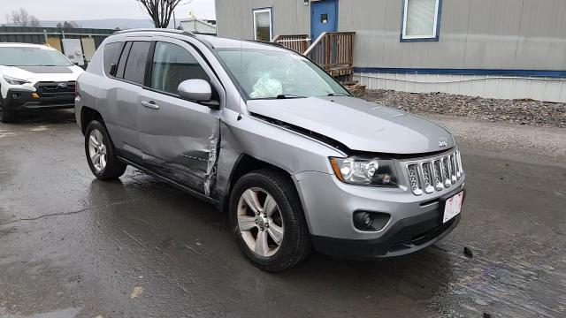 2017 Jeep Compass Latitude VIN: 1C4NJDEB2HD107835 Lot: 93828205