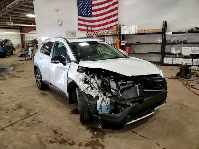 2024 Toyota Corolla Cross Xle VIN: 7MUDAABG1RV112739 Lot: 92132195