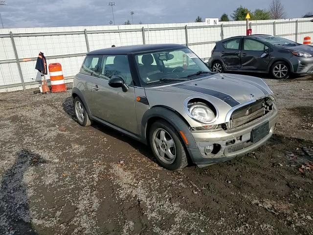2010 Mini Cooper VIN: WMWMF3C57ATZ65167 Lot: 93572315