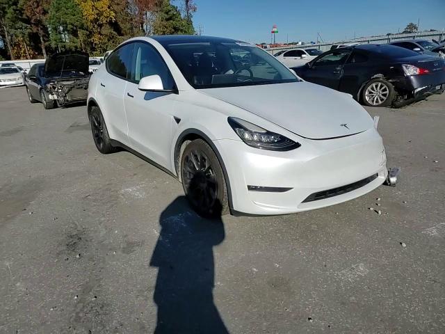2023 Tesla Model Y VIN: 7SAYGDEE7PA026343 Lot: 92455835
