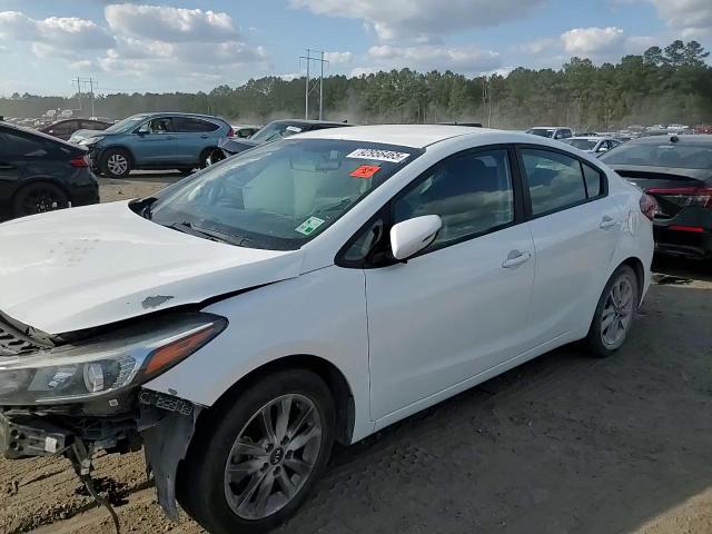 2017 Kia Forte Lx VIN: 3KPFL4A71HE035170 Lot: 92956465