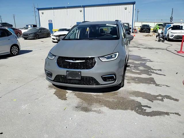 2022 Chrysler Pacifica Touring L VIN: 2C4RC1BG4NR195368 Lot: 90992995