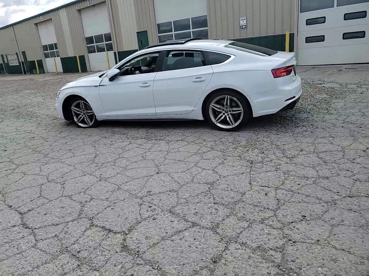 Фото: WAUENCF55KA017480