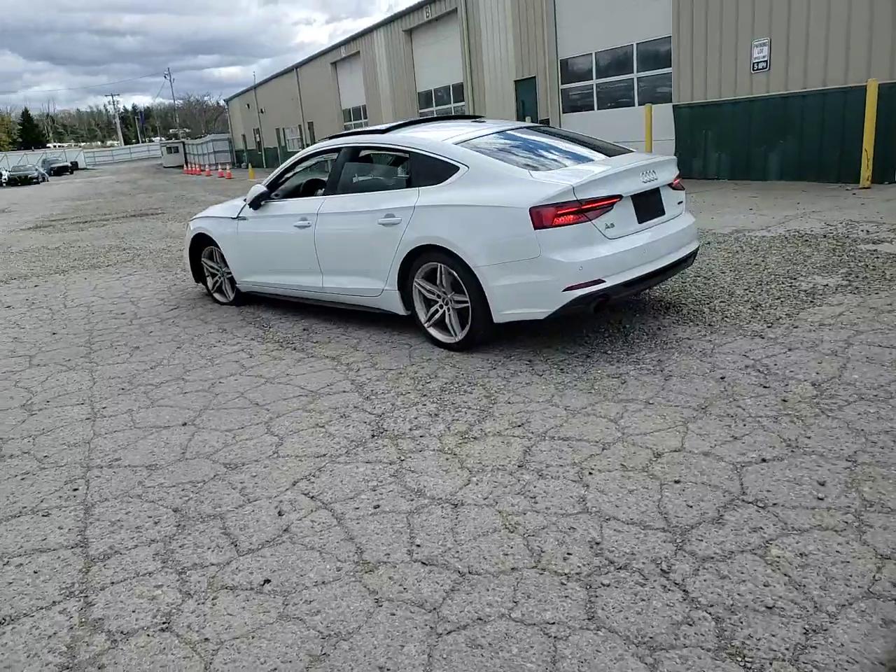 Фото: WAUENCF55KA017480