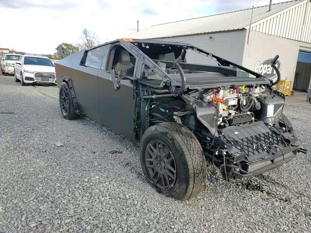 2025 Tesla Cybertruck VIN: 7G2CEHED6SA067063 Lot: 93081835