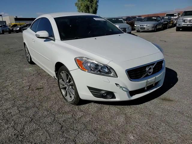 2012 Volvo C70 T5 VIN: YV1672MC1CJ131498 Lot: 92232295