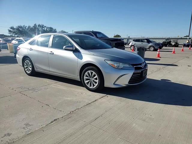 2015 Toyota Camry Le VIN: 4T1BF1FK8FU100334 Lot: 90760045