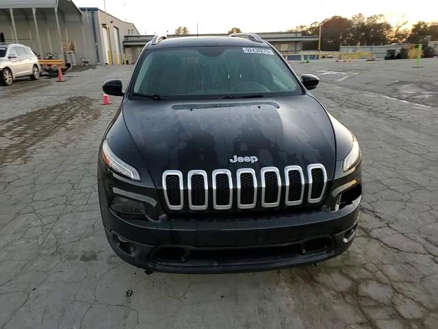 2017 Jeep Cherokee Latitude VIN: 1C4PJLCB6HW549446 Lot: 92438275