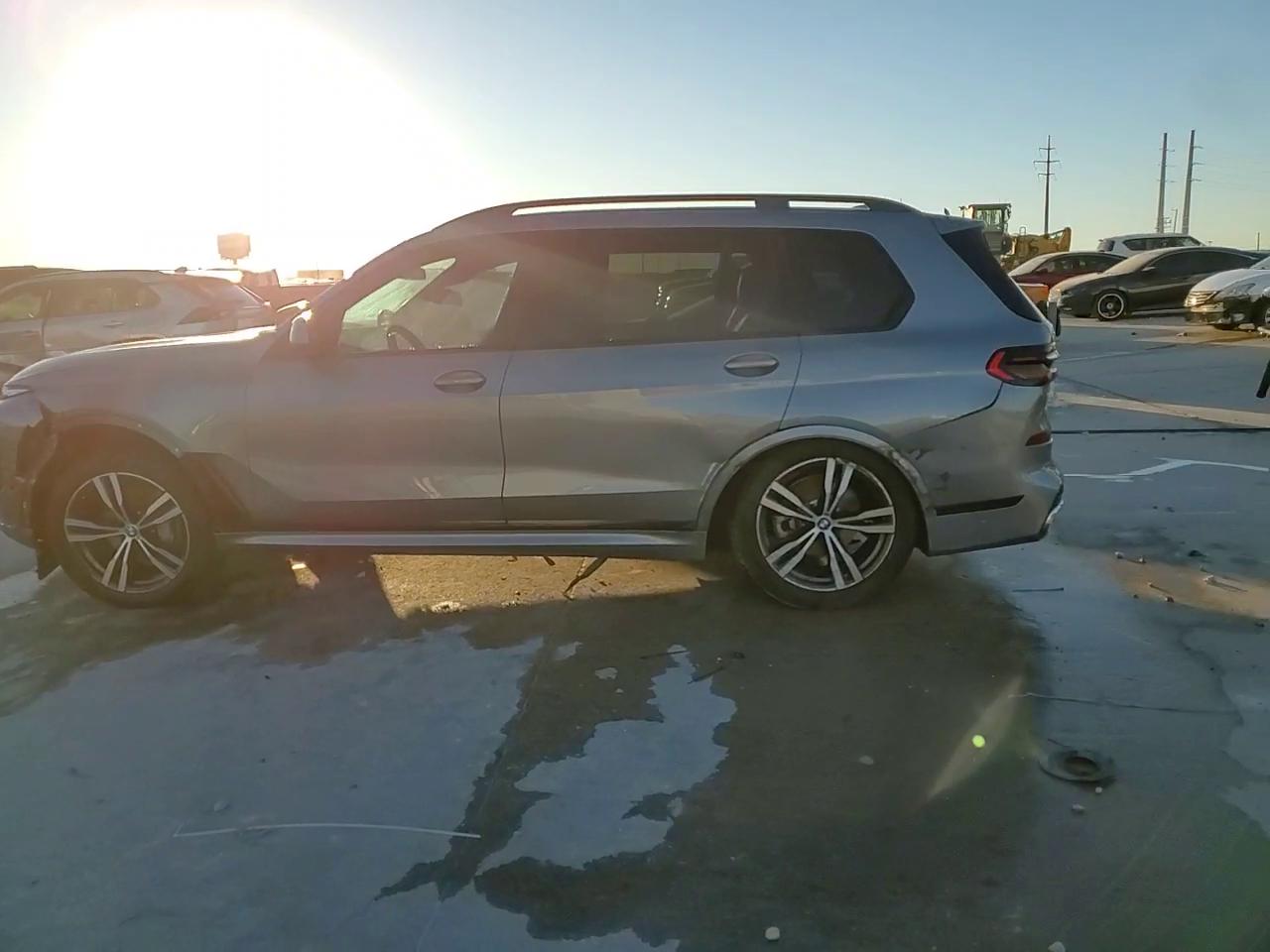 Фото: 5UX23EM00S9W65176