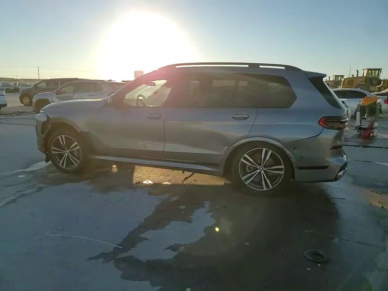 Фото: 5UX23EM00S9W65176