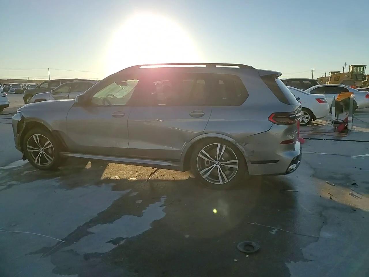 Фото: 5UX23EM00S9W65176