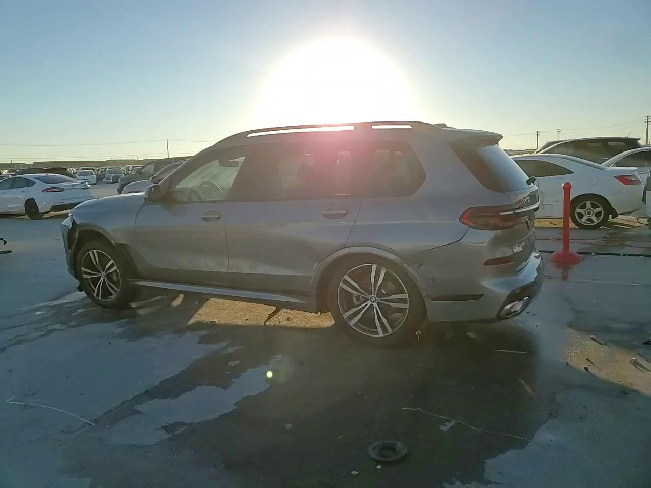 Фото: 5UX23EM00S9W65176