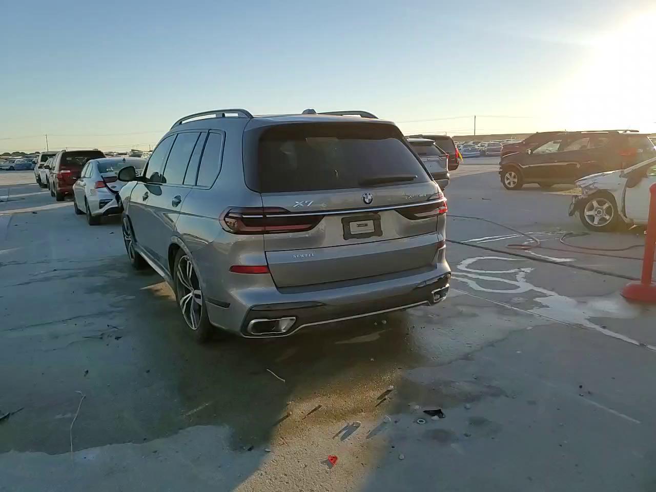 Фото: 5UX23EM00S9W65176