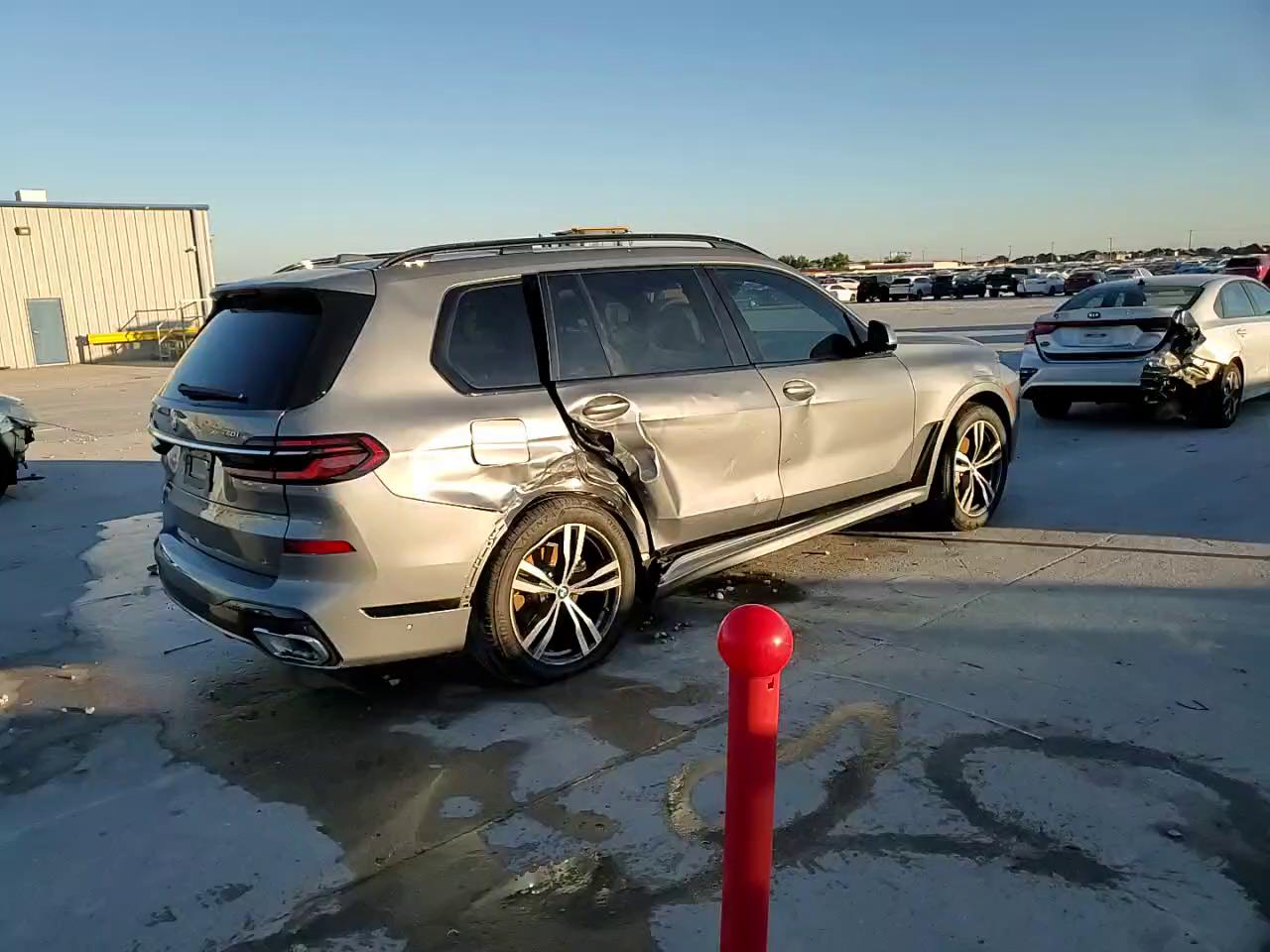 Фото: 5UX23EM00S9W65176