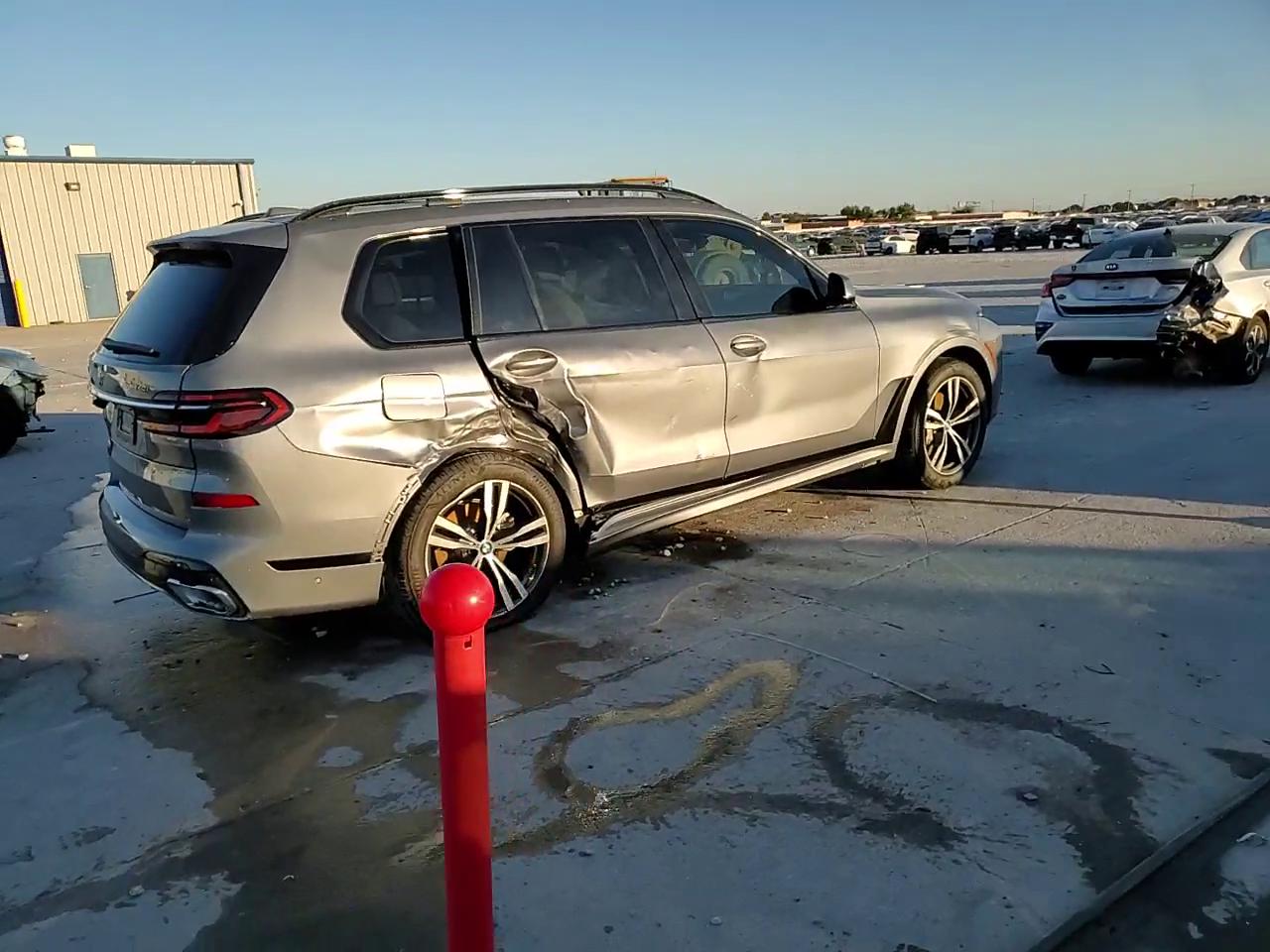 Фото: 5UX23EM00S9W65176