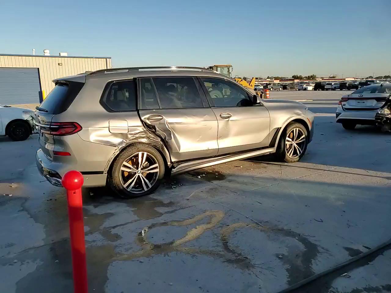 Фото: 5UX23EM00S9W65176