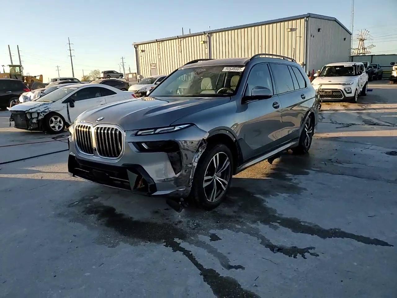 Фото: 5UX23EM00S9W65176