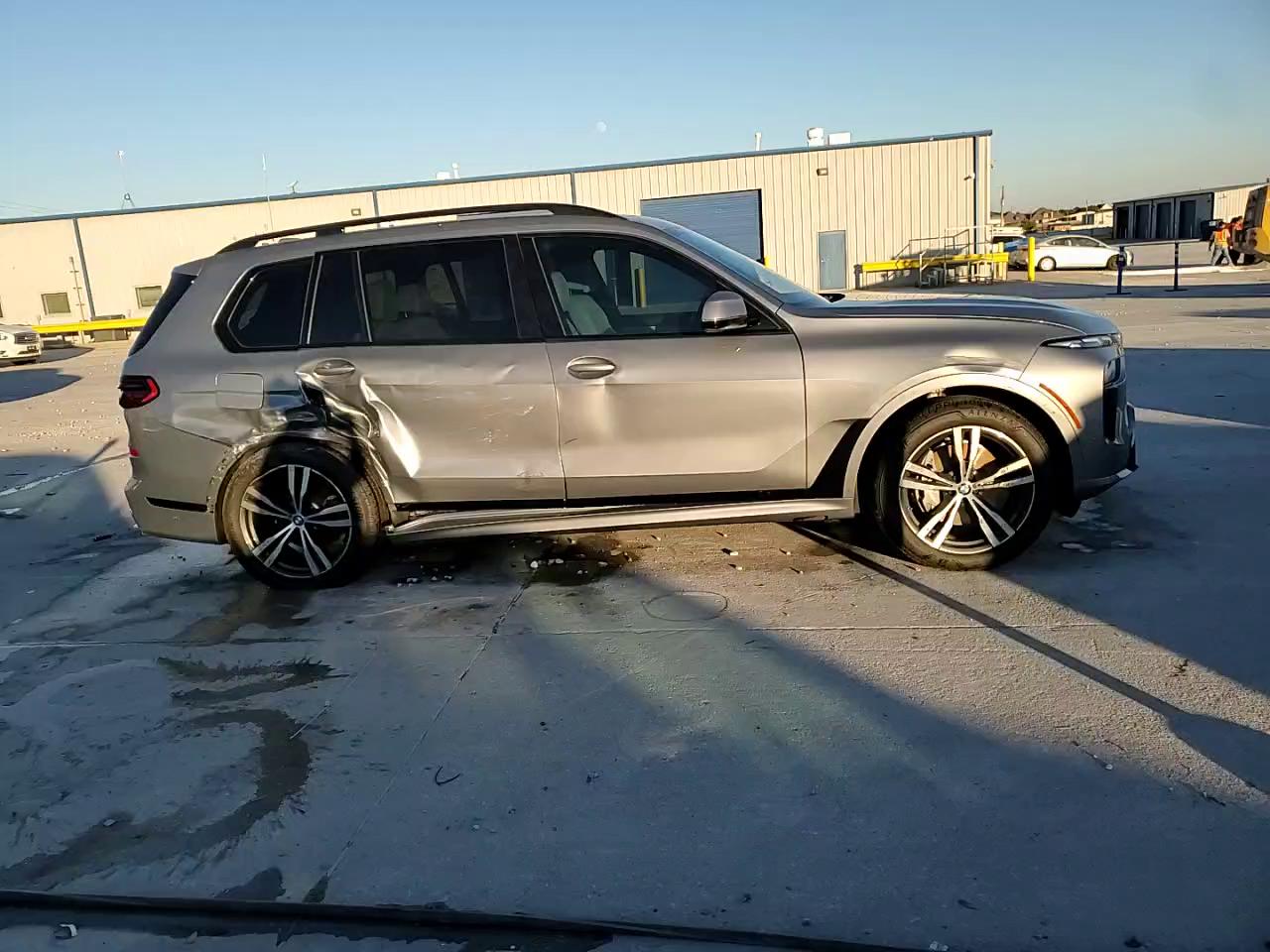 Фото: 5UX23EM00S9W65176