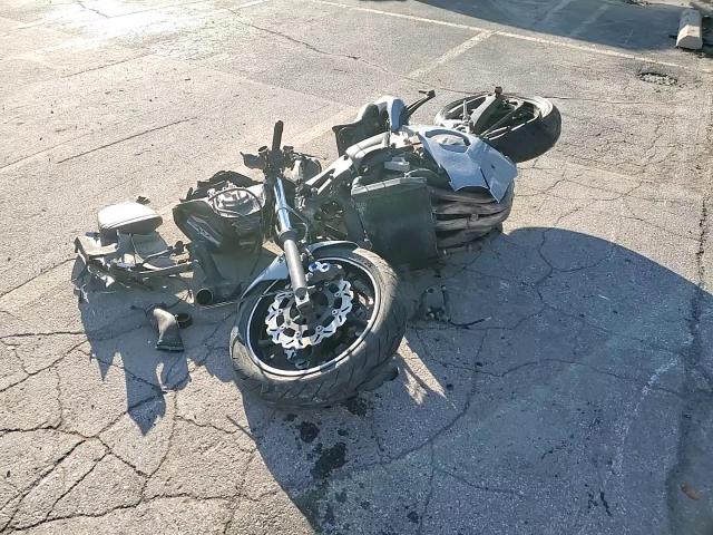 2003 Yamaha Yzfr6 L VIN: JYARJ06E43A001363 Lot: 92571885