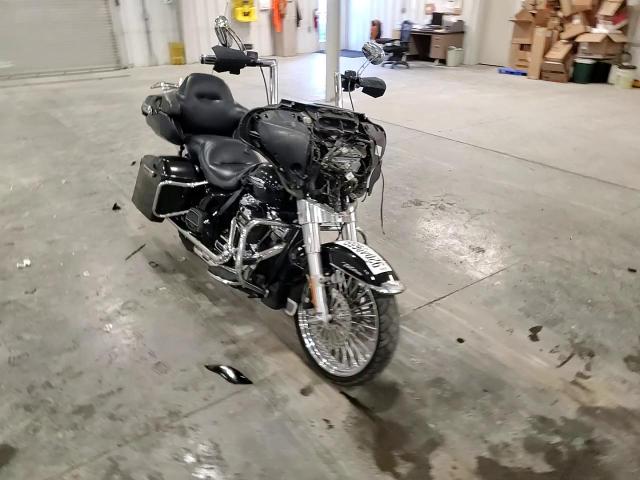 2018 Harley-Davidson Flhtcu Ultra Classic Electra Glide VIN: 1HD1FCC18JB634279 Lot: 92049655