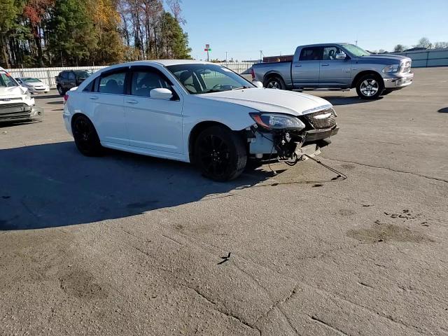 2014 Chrysler 200 Touring VIN: 1C3CCBBG2EN171275 Lot: 93735455