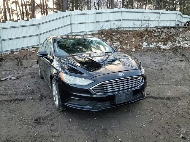 2017 Ford Fusion Se VIN: 3FA6P0H70HR136816 Lot: 92936005