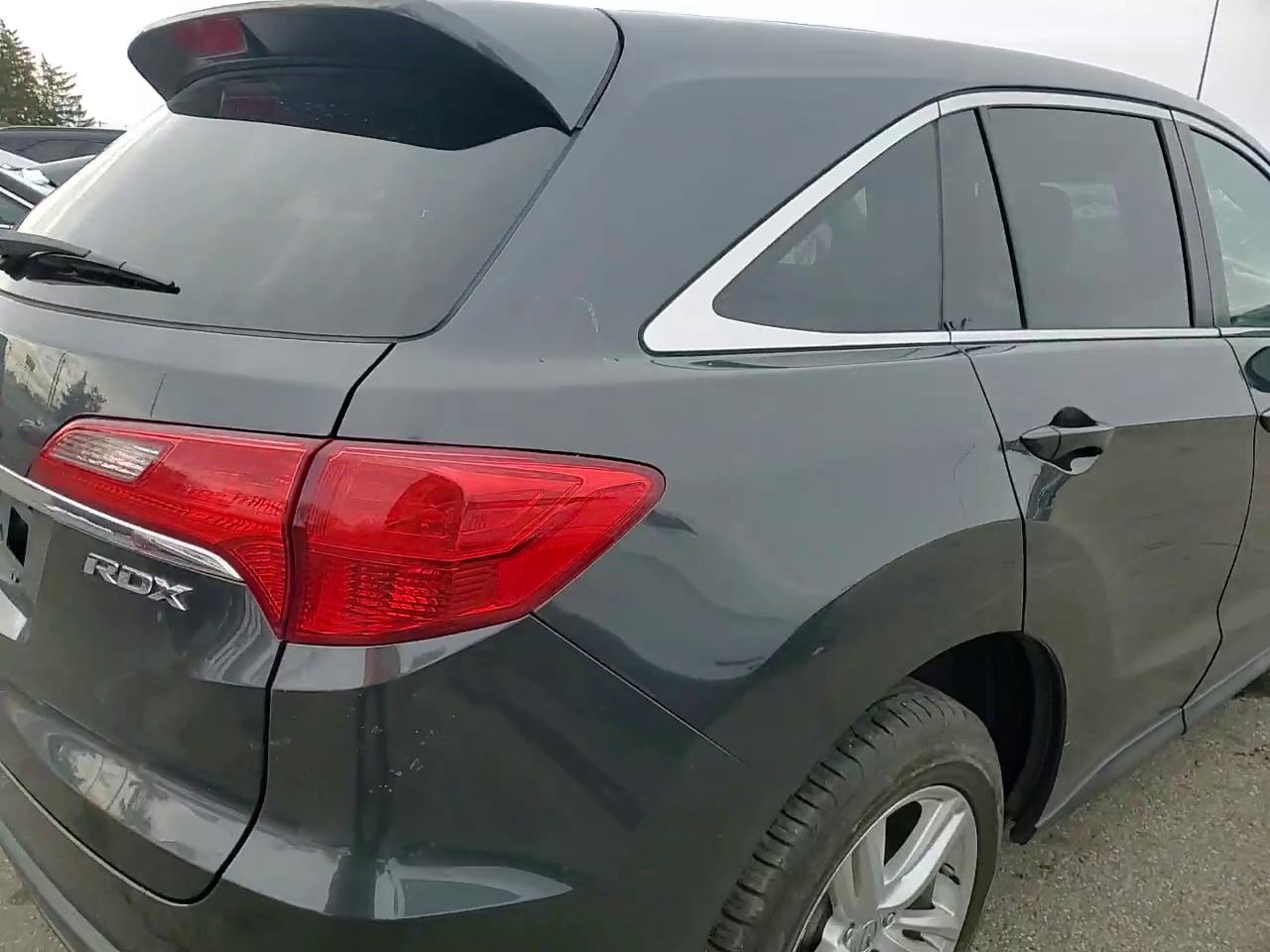 Фото: 5J8TB3H3XDL017353