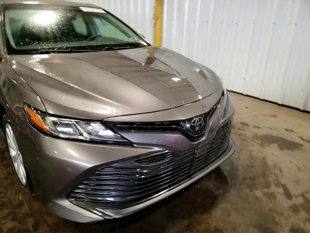 2018 Toyota Camry L VIN: 4T1B11HK5JU557882 Lot: 91932785