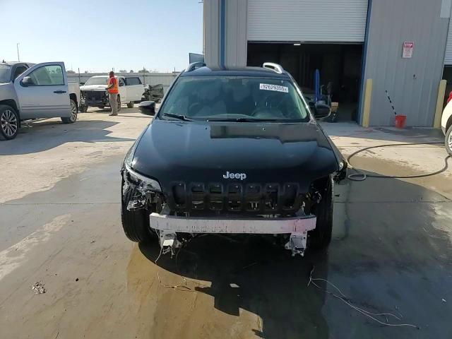 2019 Jeep Cherokee Latitude VIN: 1C4PJLCB1KD248280 Lot: 92629355