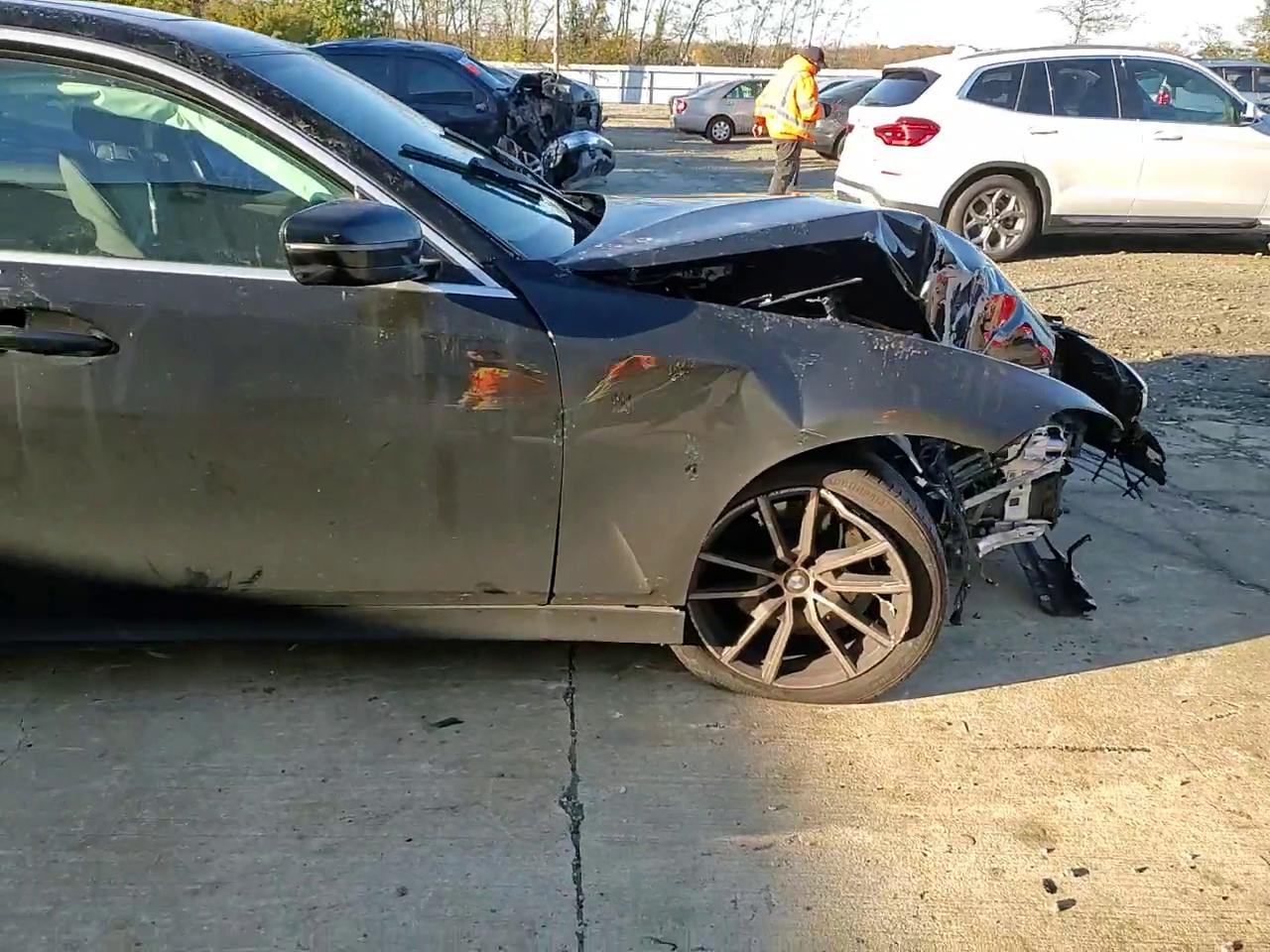 Фото: 3MW5R7J00M8B65722