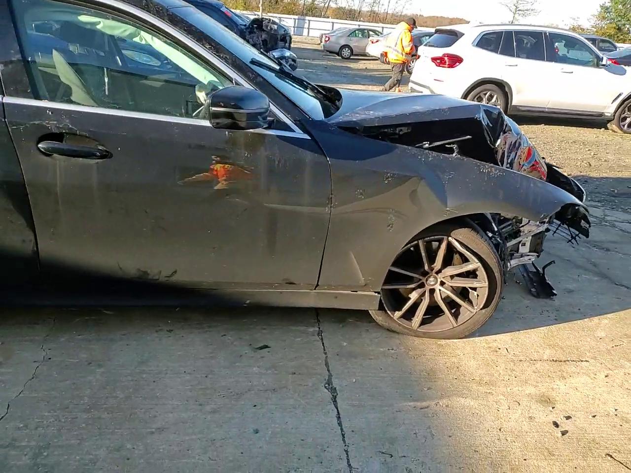 Фото: 3MW5R7J00M8B65722