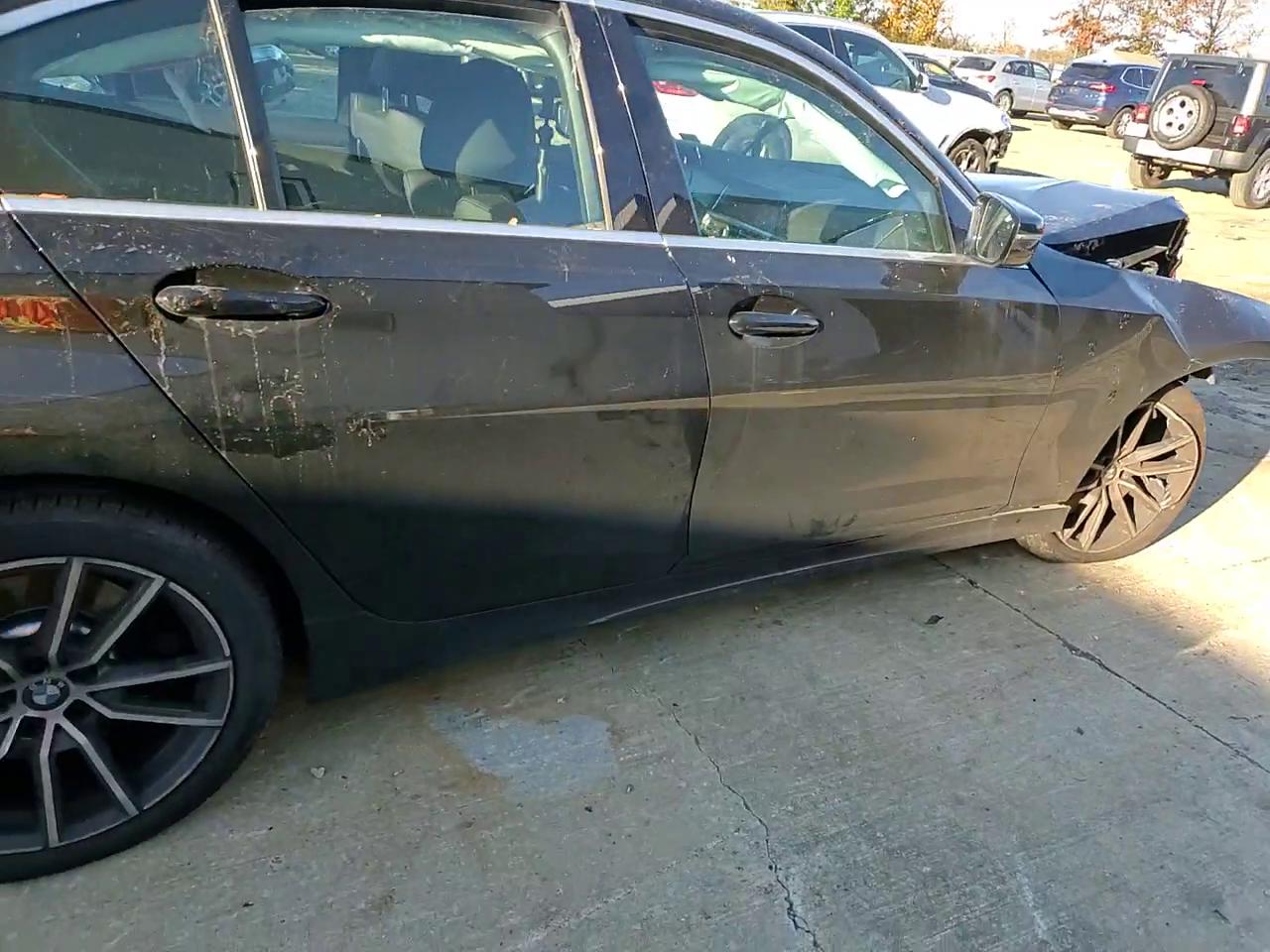 Фото: 3MW5R7J00M8B65722