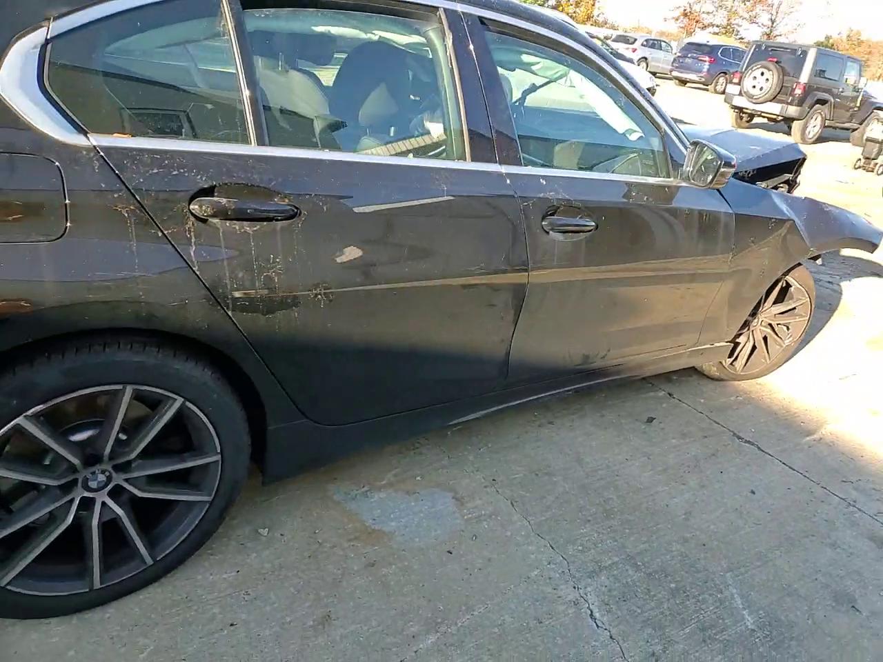 Фото: 3MW5R7J00M8B65722