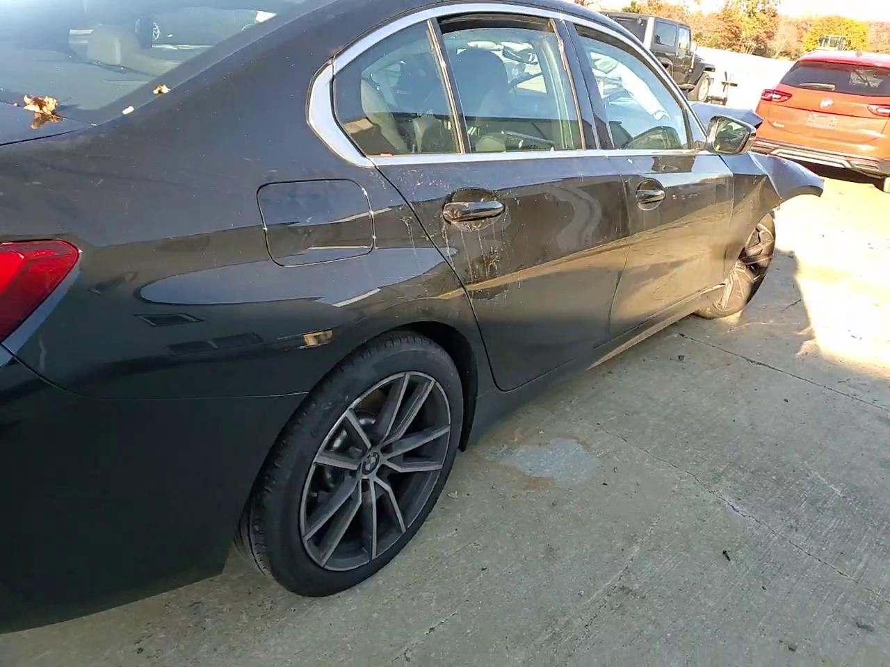 Фото: 3MW5R7J00M8B65722