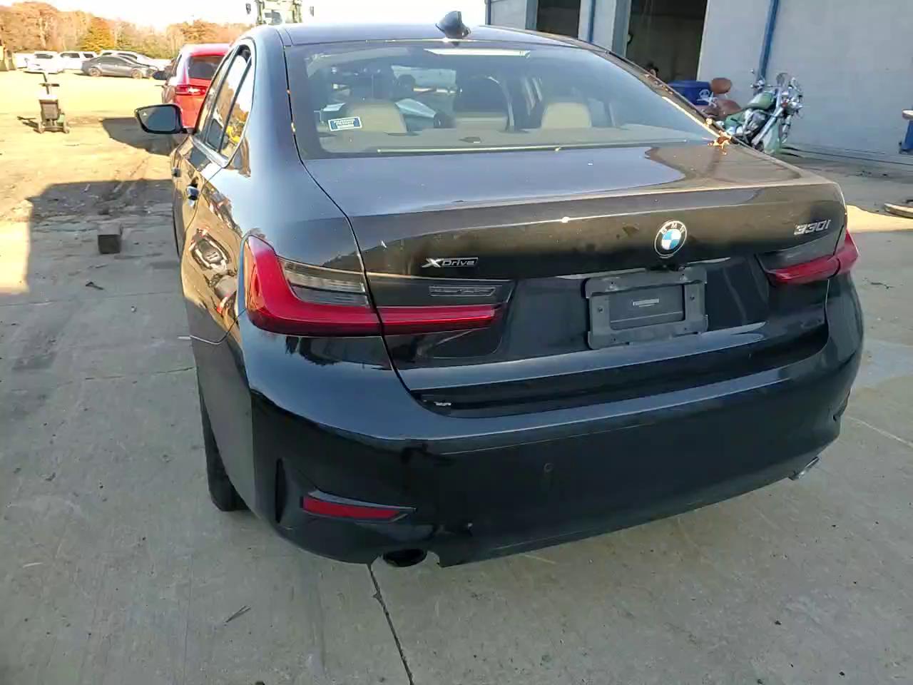 Фото: 3MW5R7J00M8B65722