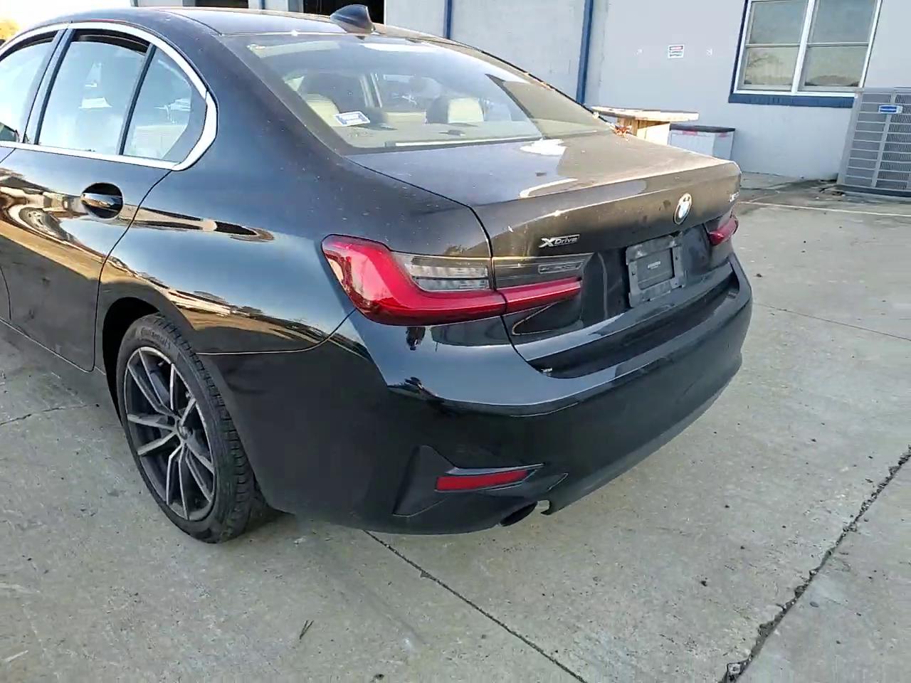 Фото: 3MW5R7J00M8B65722