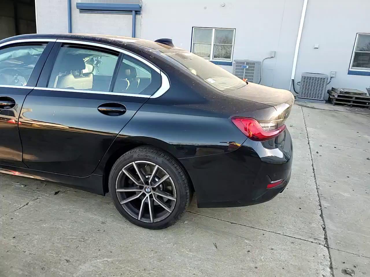 Фото: 3MW5R7J00M8B65722