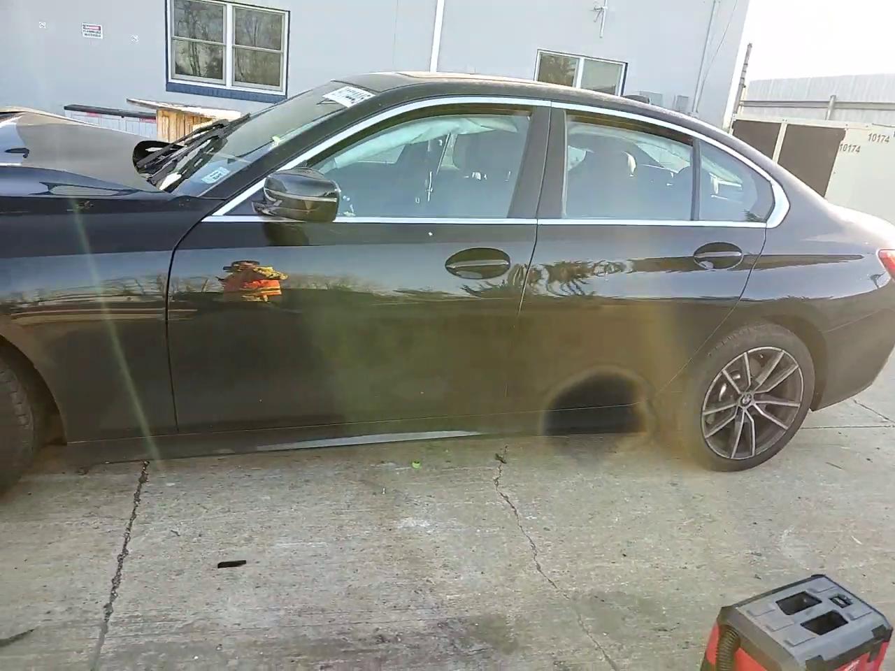 Фото: 3MW5R7J00M8B65722