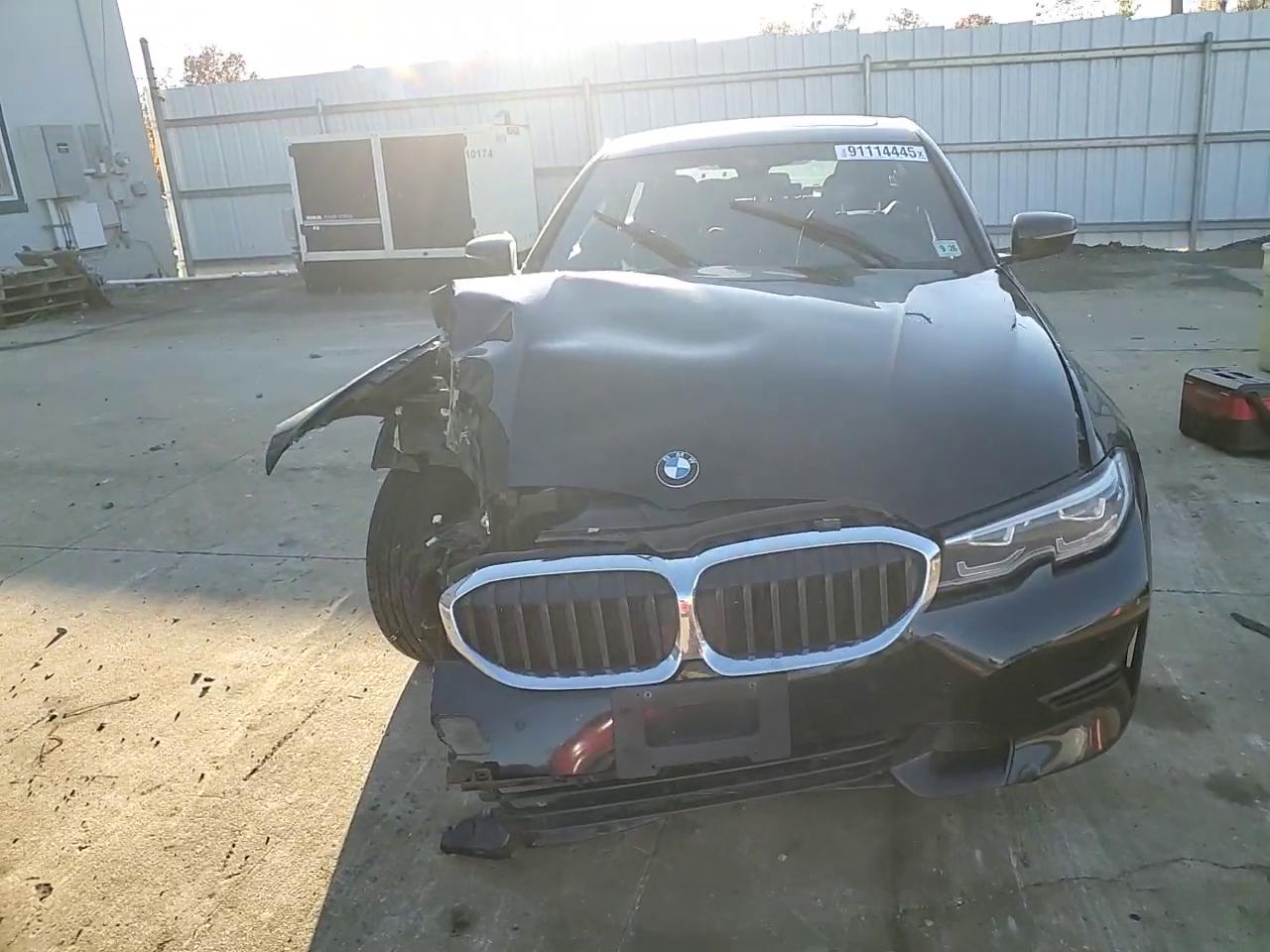 Фото: 3MW5R7J00M8B65722