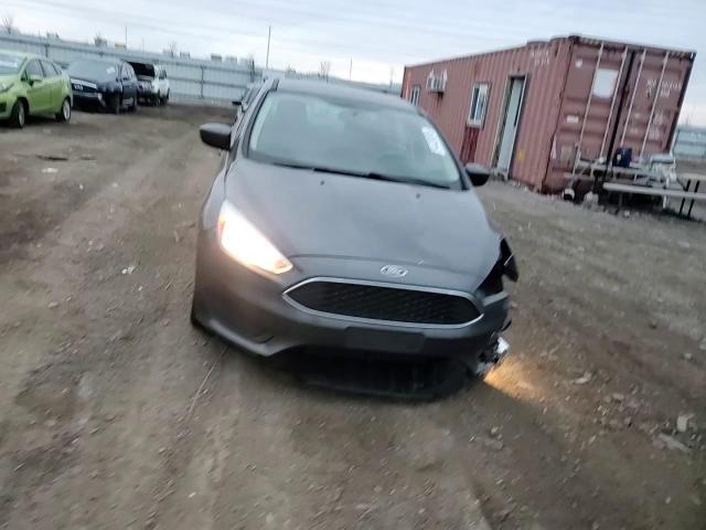 2018 Ford Focus Se VIN: 1FADP3F27JL246959 Lot: 94420205