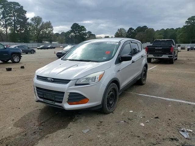 2016 Ford Escape S VIN: 1FMCU0F78GUB17927 Lot: 93667055