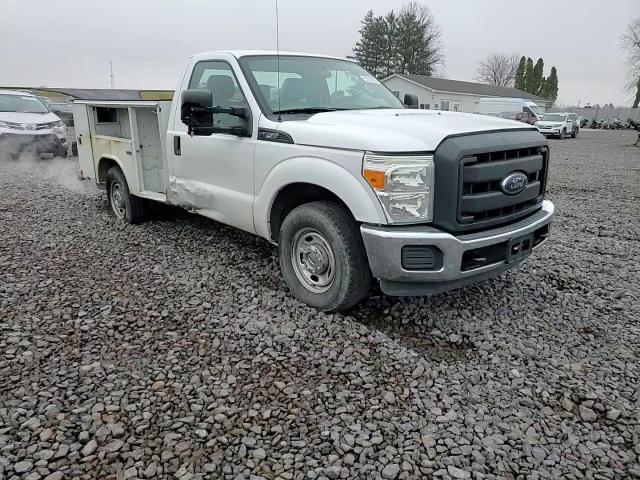 2014 Ford F250 Utility / Service Truck VIN: 1FTBF2A64EEA83271 Lot: 93315095