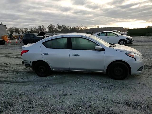 2018 Nissan Versa S VIN: 3N1CN7AP1JL841156 Lot: 93489775