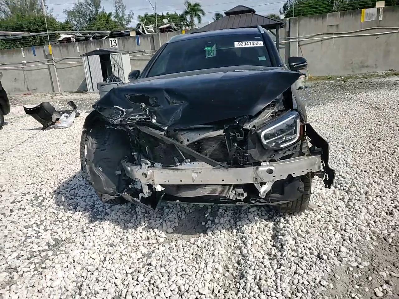 Фото: W1N0G8DB9MV264650