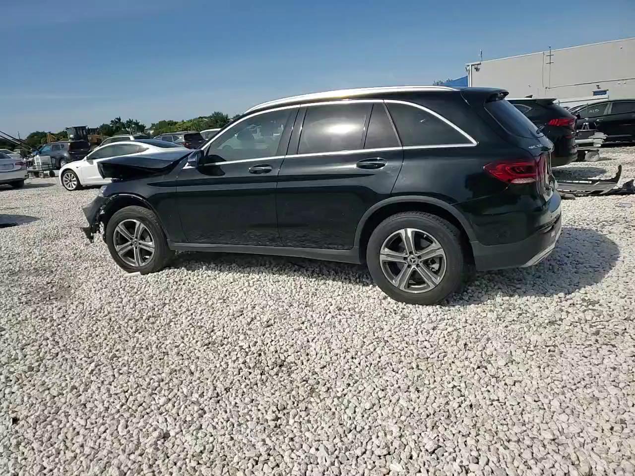 Фото: W1N0G8DB9MV264650