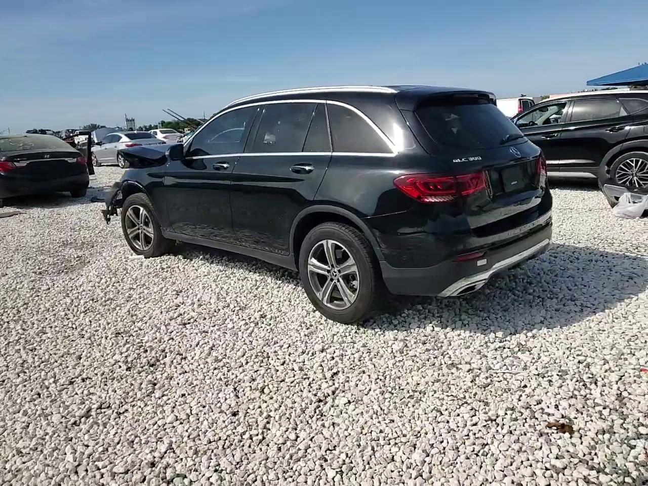 Фото: W1N0G8DB9MV264650