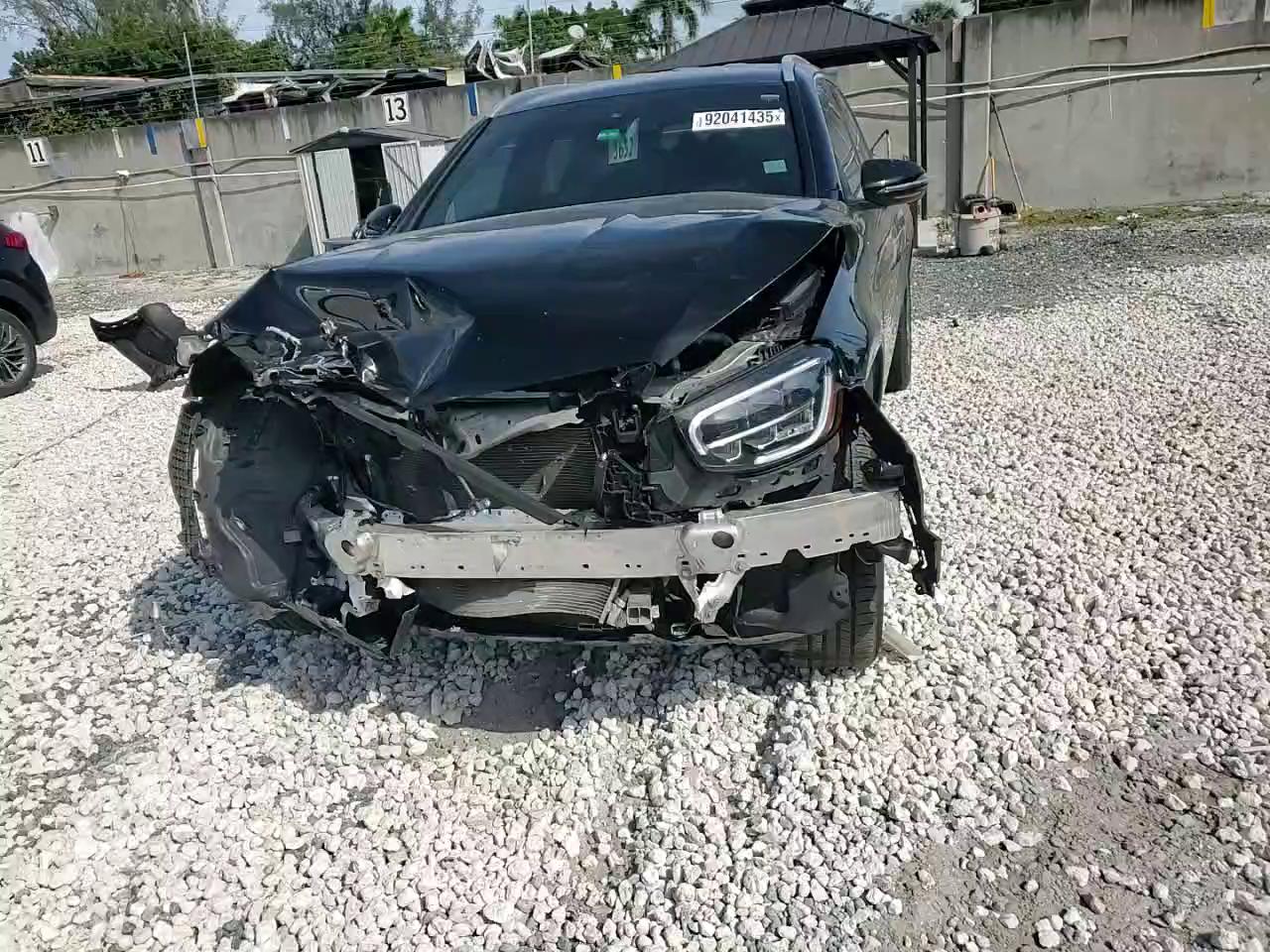 Фото: W1N0G8DB9MV264650