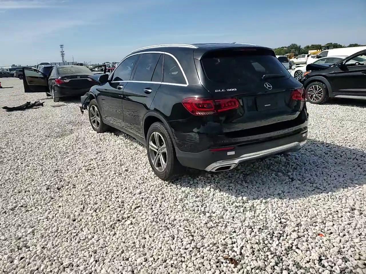 Фото: W1N0G8DB9MV264650