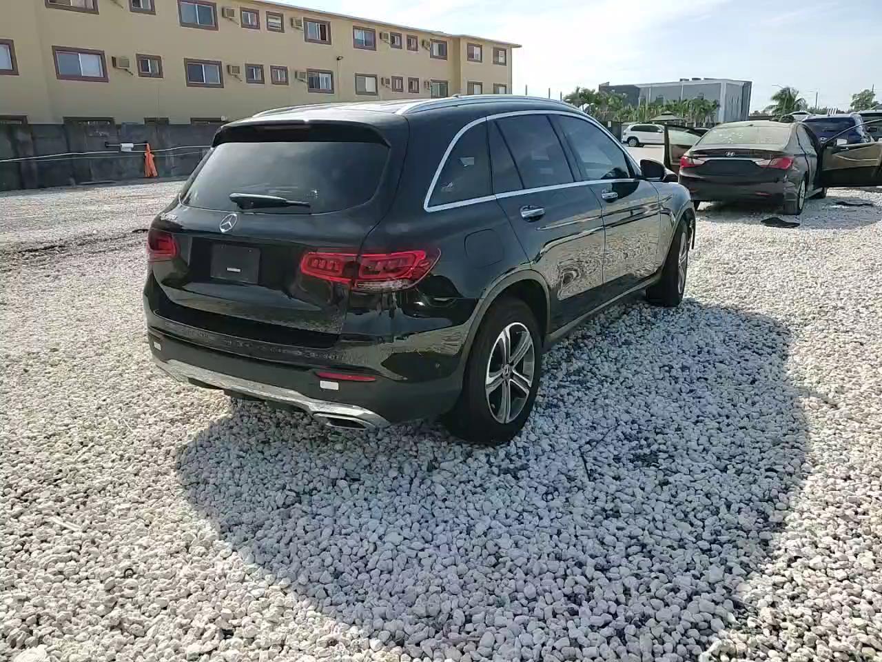 Фото: W1N0G8DB9MV264650